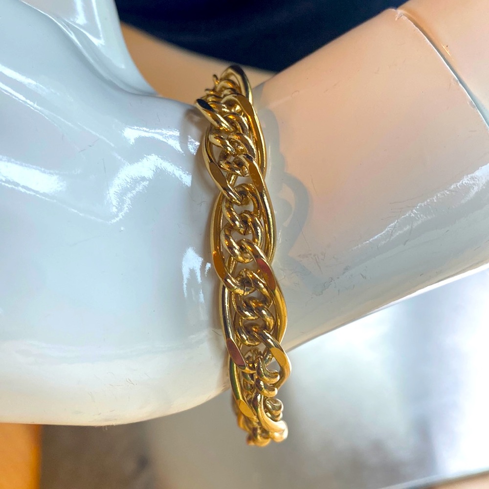Vintage gold bracelet